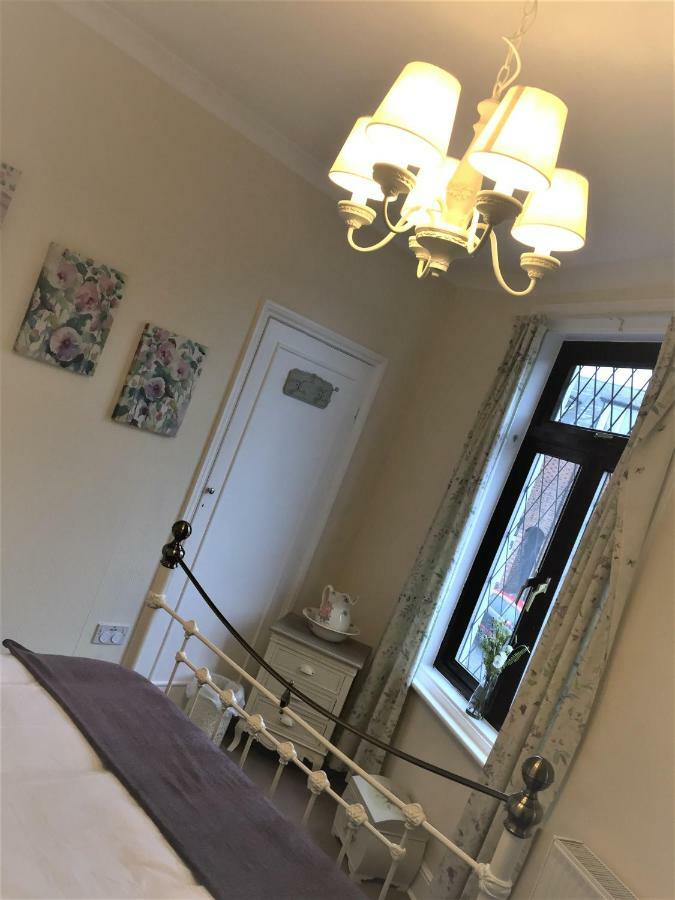 Browns Holiday Cottage Filey Εξωτερικό φωτογραφία