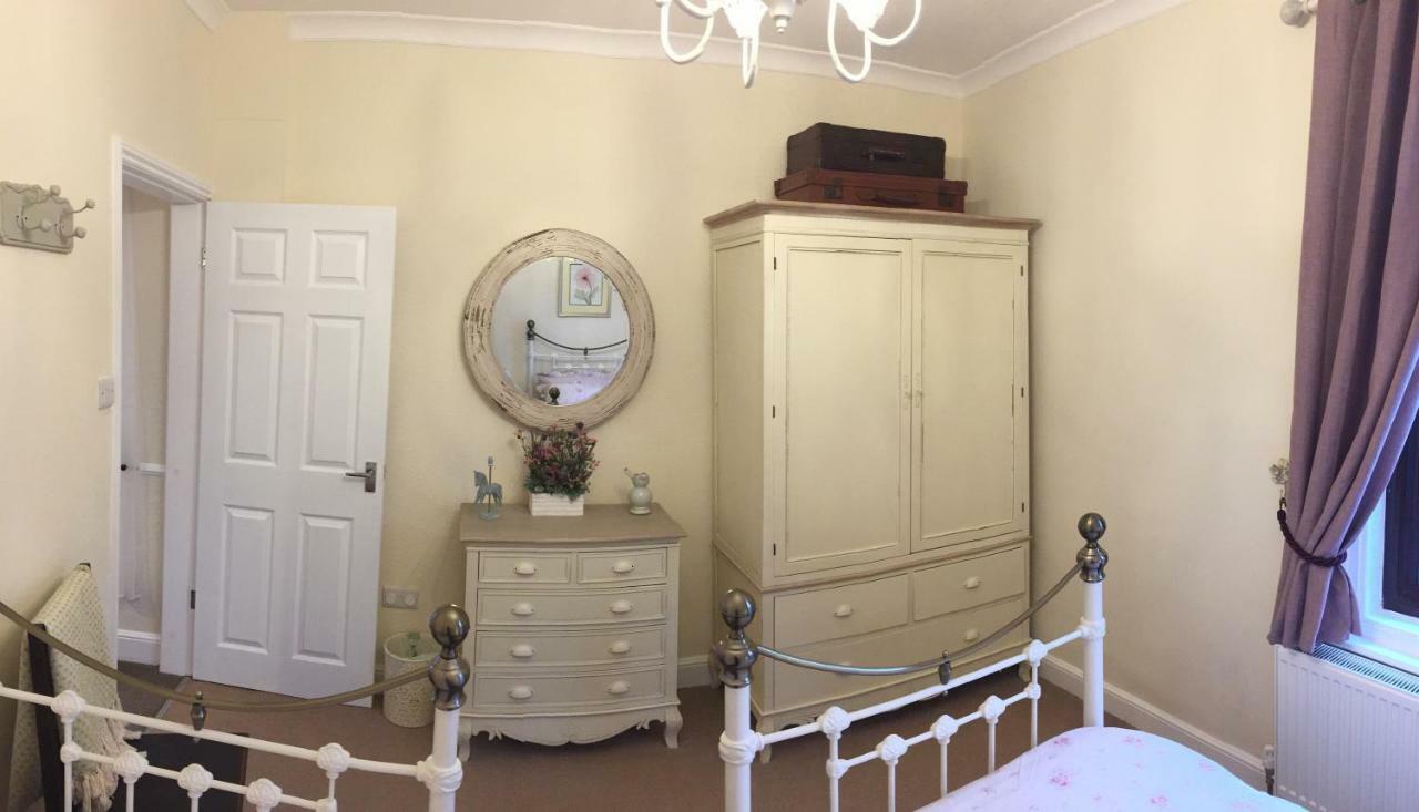 Browns Holiday Cottage Filey Εξωτερικό φωτογραφία